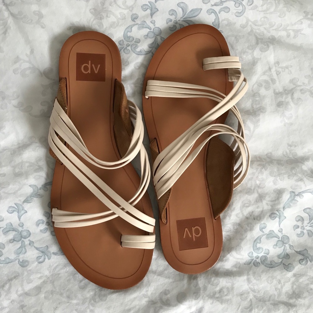 BRAND NEW SANDALS SIZE 9.5
